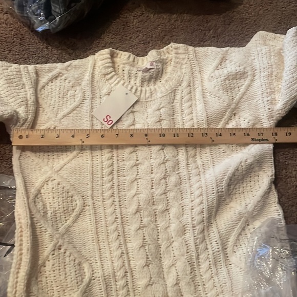 SO Junior Cable Knit Sweater in Irish Cream SZ XS chunky knit sweater NEW - Picture 13 of 13